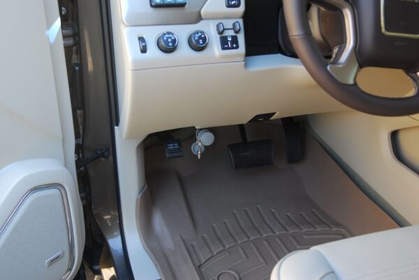 2016 GMC Denali with Ravelco Anti-Theft Device Installed